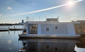 Hausboot 'Moin Madita'